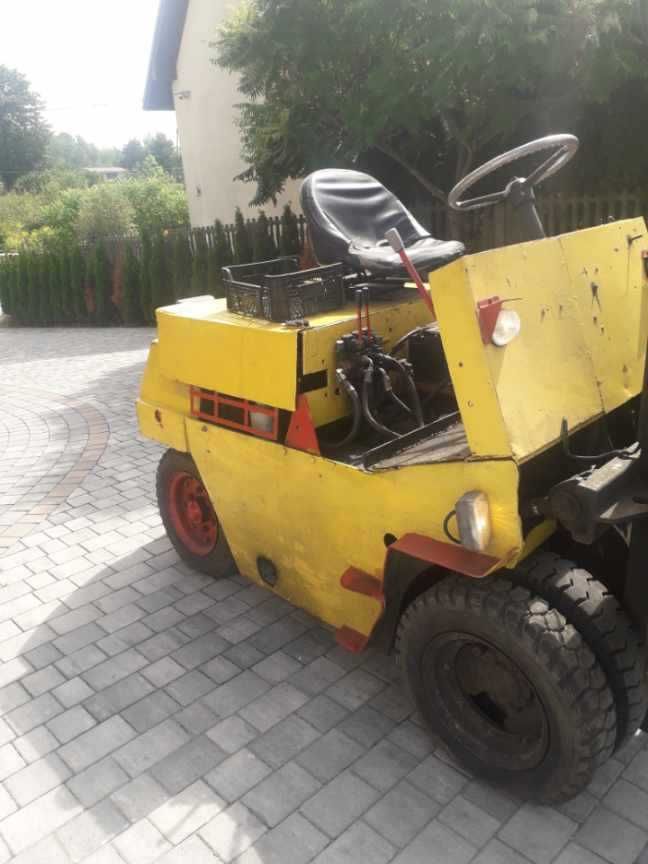 Wózek widłowy GPW Gliwice silnik C-330