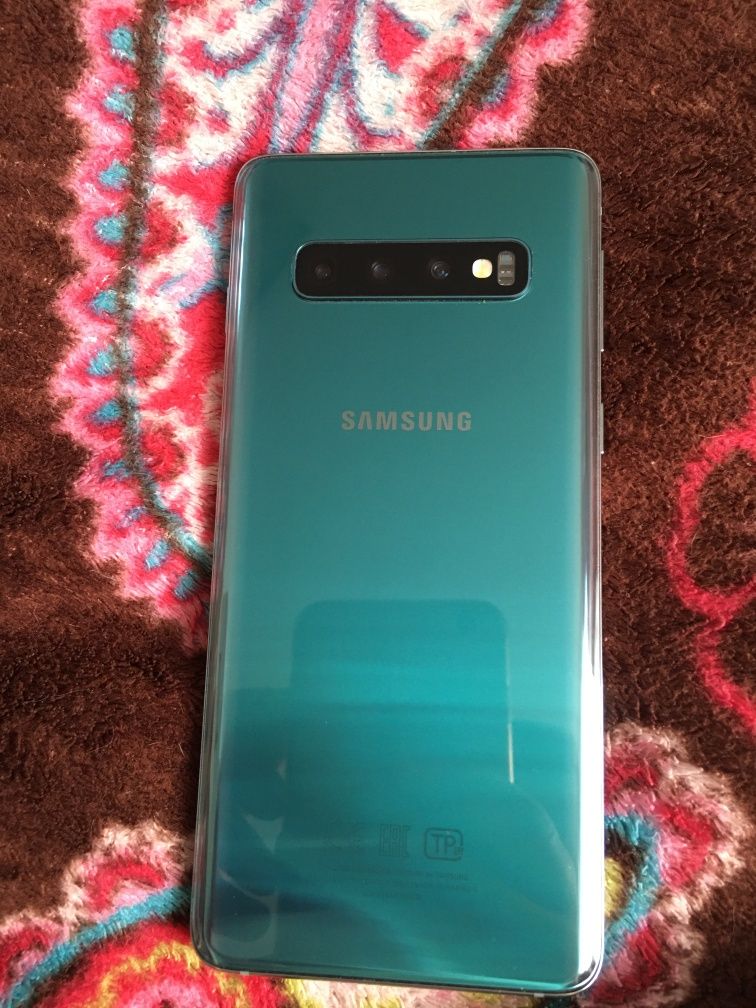 Samsung S10 идеал