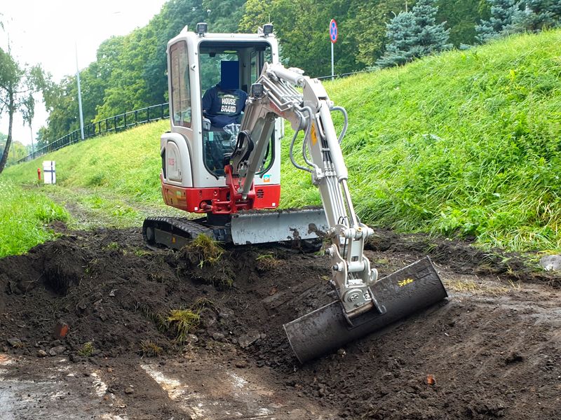 Usługi minikoparka 2,5t koparka wywrotka wywóz gruz koparko ładowarka