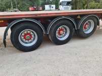 Naczepa Fruehauf platforma 2006r