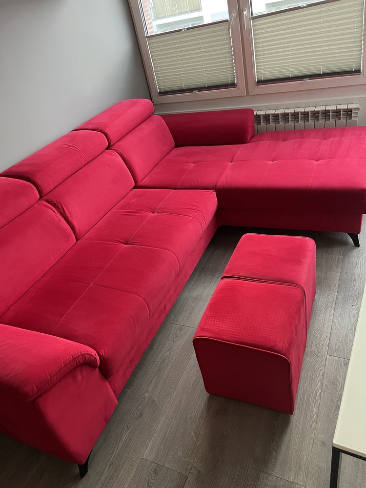 Czerwona welurowa kanapa, sofa, narożnik, łóżko, gratis pufy, jak nowa