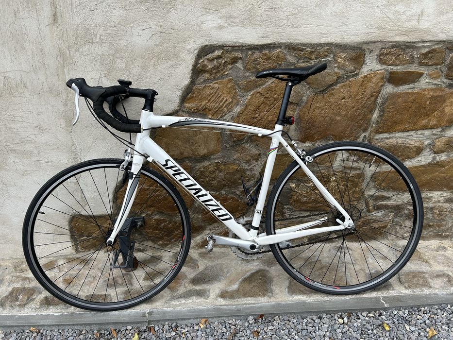 Rower szosowy SPECJALIZED Aliez sport