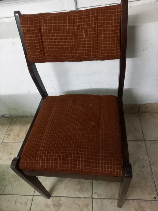 Krzesła PRL w bardzo dobrym stanie stylowe