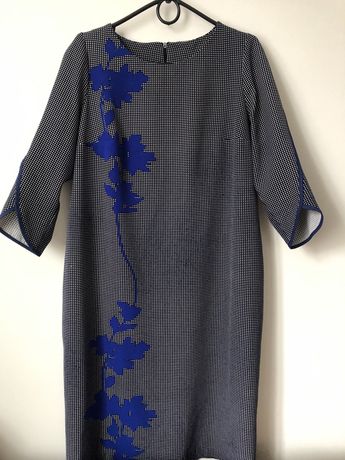 Сукня сіра з малюнком 50р