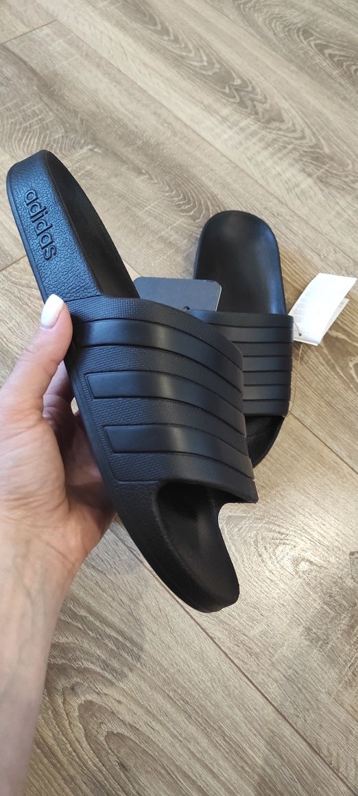 Оригінальні шльопанці Adidas Adilette Aqua  F35550