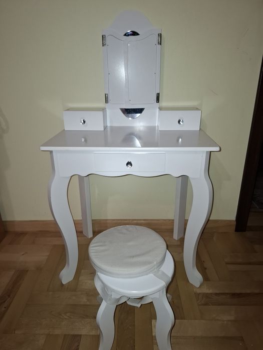 Biała Toaletka dziecięca