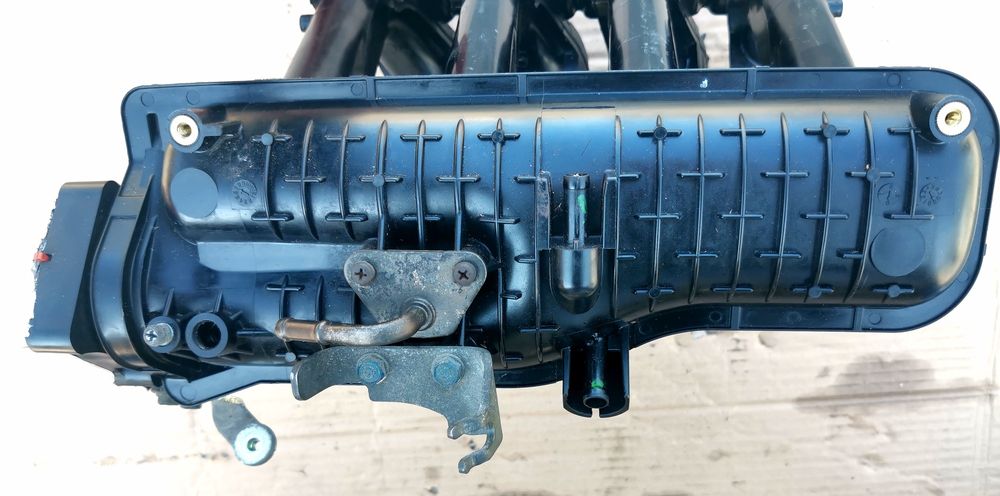 Коллектор впускной Honda Jazz 02-08гг