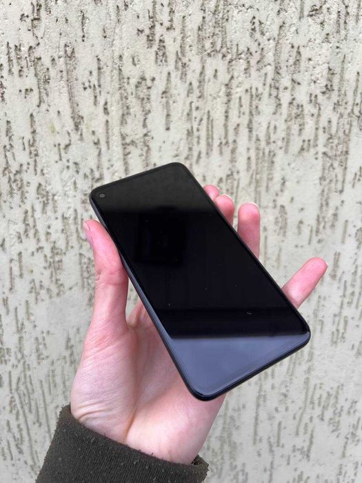 Google Pixel 4a — компактний смартфон з топовою камерою