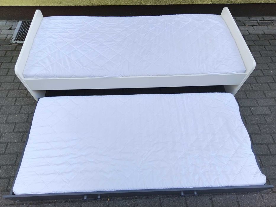 Łóżko piętrowe dwuosobowe /SPRAWNE/ DWA materace /194 x 85/ Interbeds