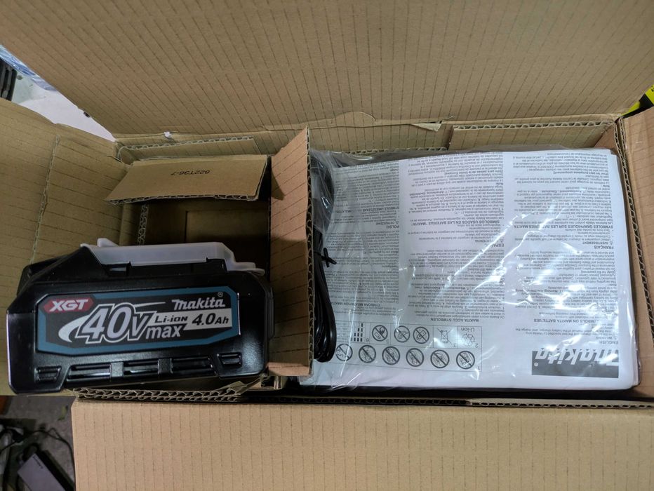 Bateria e Carregador Makita 40V XGT