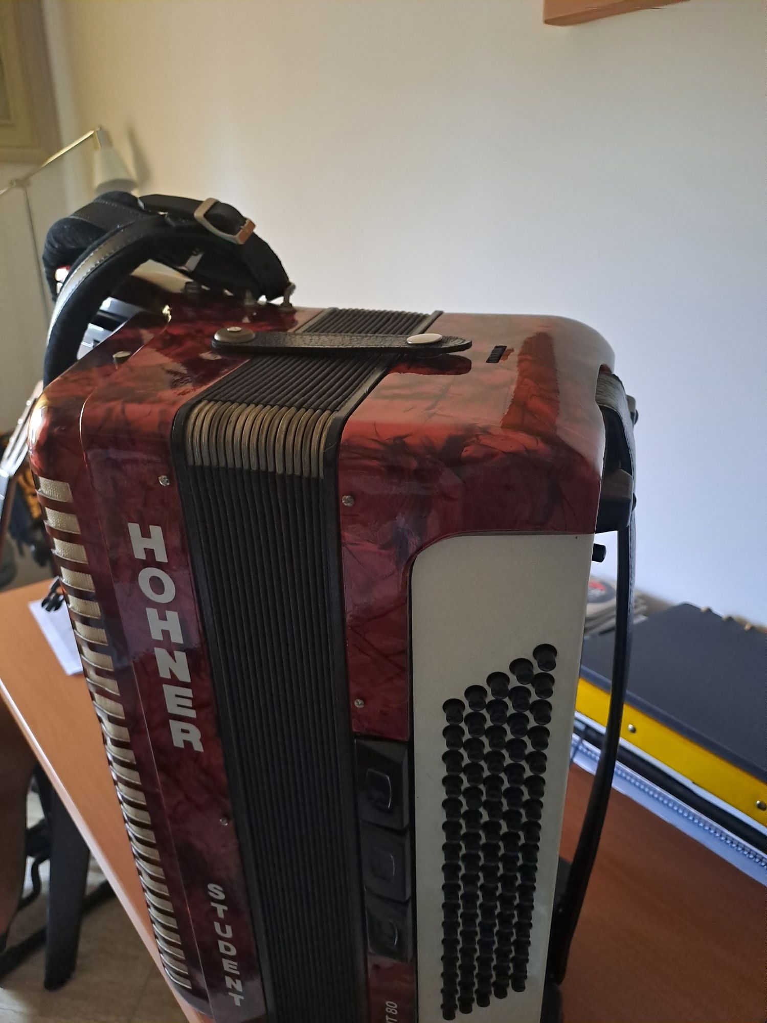 Acordeão hohner setudent 80 3⁰ vós