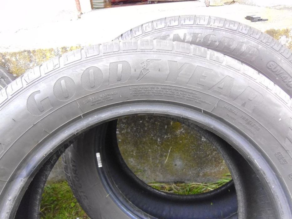 Opony letnie Goodyear EFFICENTGRIP 4x4 Suv 215/60/17  stan bdb