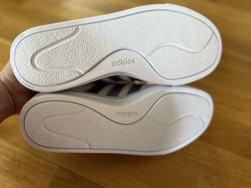 Кросівки Adidas 39 1/3 р. 25,4см. Оригінал. Нові.