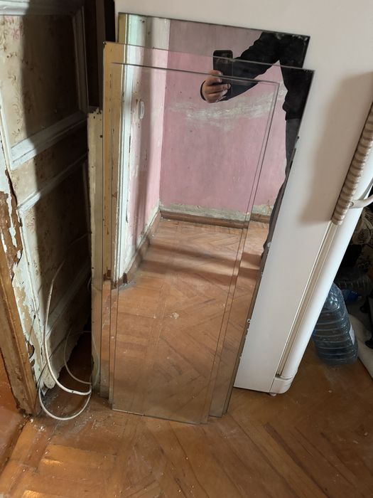 Дзеркала та скло