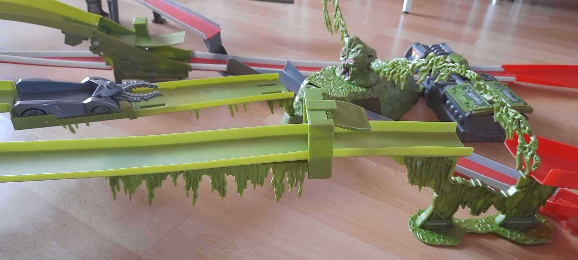 Tor wyścigowy Hot Wheels AcceleRacers 2005 Swamp Beast Track Set