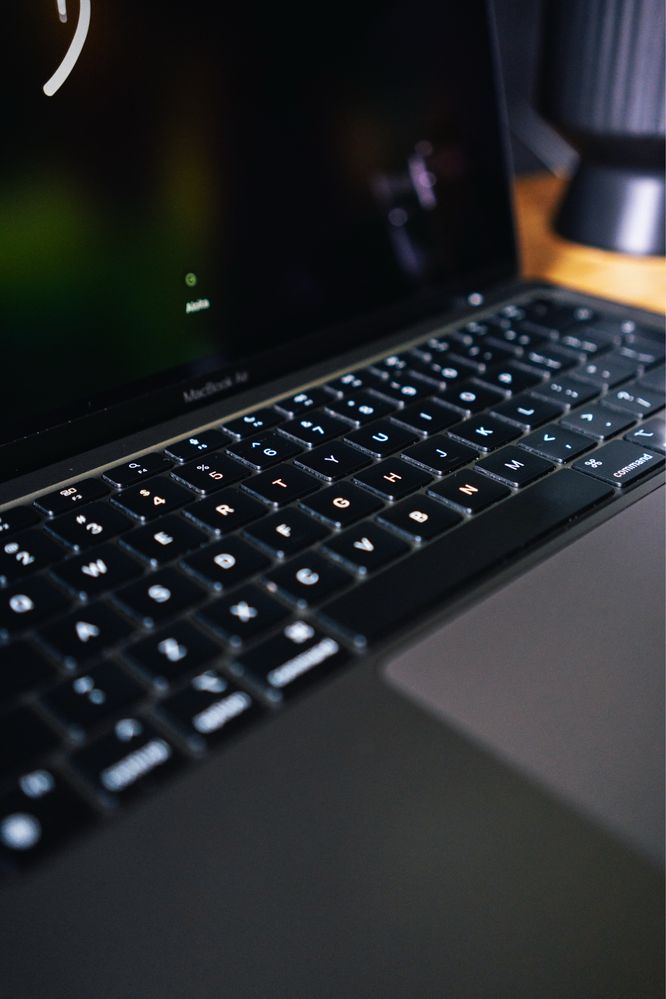 Macbook AIR M1 13” | 16gb RAM | 256gb SSD | BDB STAN