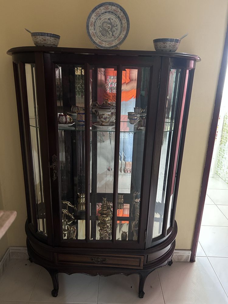 Móveis de decoração antigos