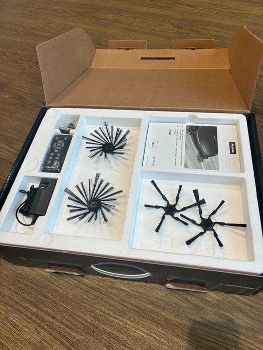 SPQL0 Scout RX3 Робот-пилосос Miele