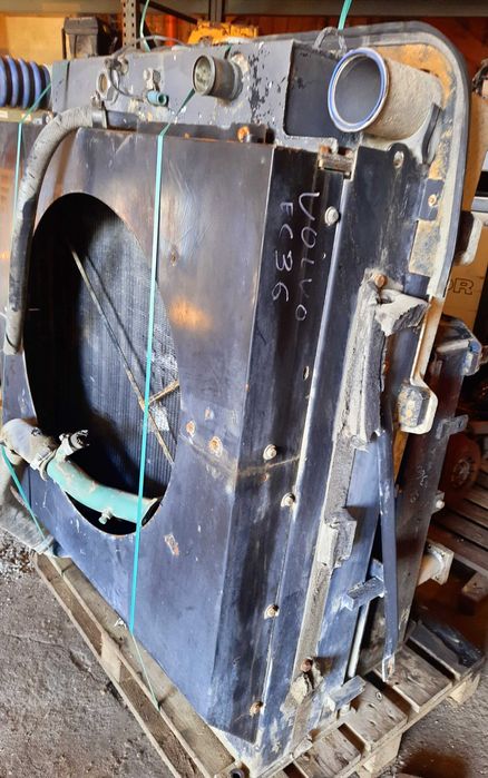 koparka Volvo ec 360blc komplet chłodnic hydromotor napędu wiatraka