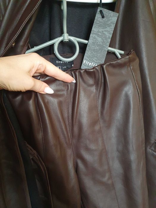 Продам новый стильный костюм пиджак и леггинсы