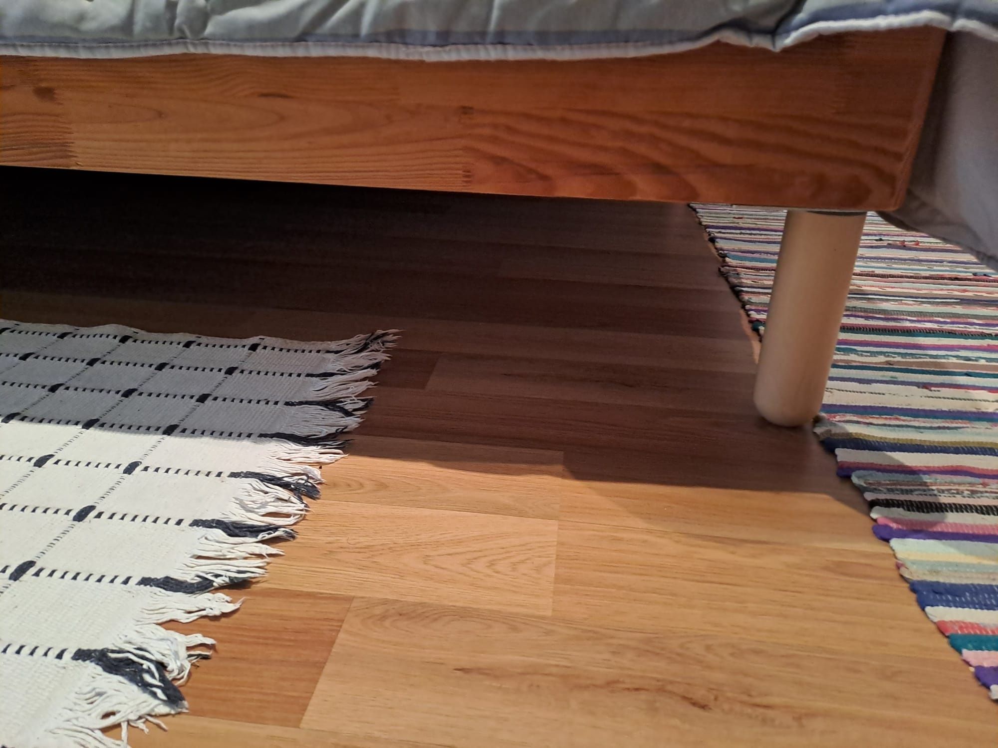 Cama madeira com estrado e colchão
