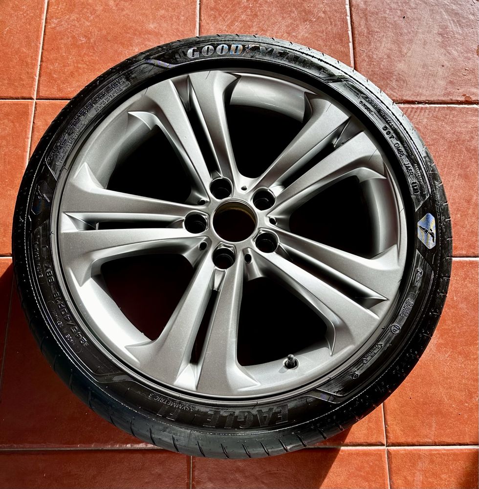 Vendo Jantes BMW 19’’ Originais 401 c/ Pneus