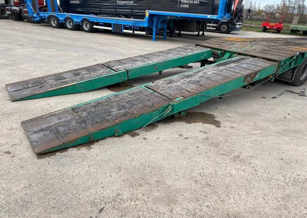 Semi-reboque CASTERA para transporte de máquinas