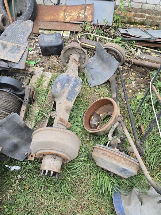 Лебедка зил 131 с бампером в идеальном состоянии