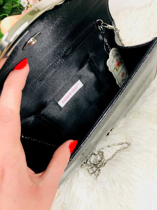 Torebka damska wieczorowa wizytowa kopertówka lakierowana czarna