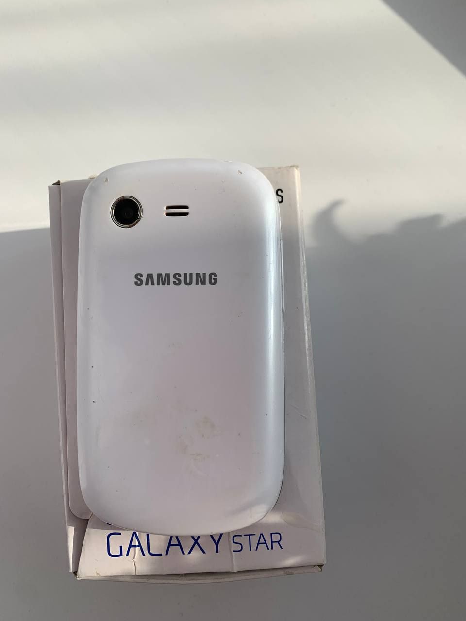 Смартфон Samsung GT-S5282 Galaxy Star