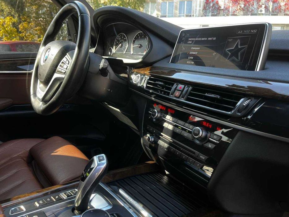BMW X5 2016 Гибрид 2,0 бензин