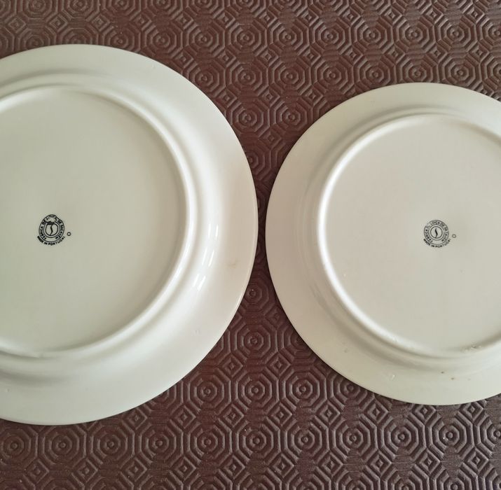 Pratos comemorativos da vista a Portugal do Papa João Paulo II