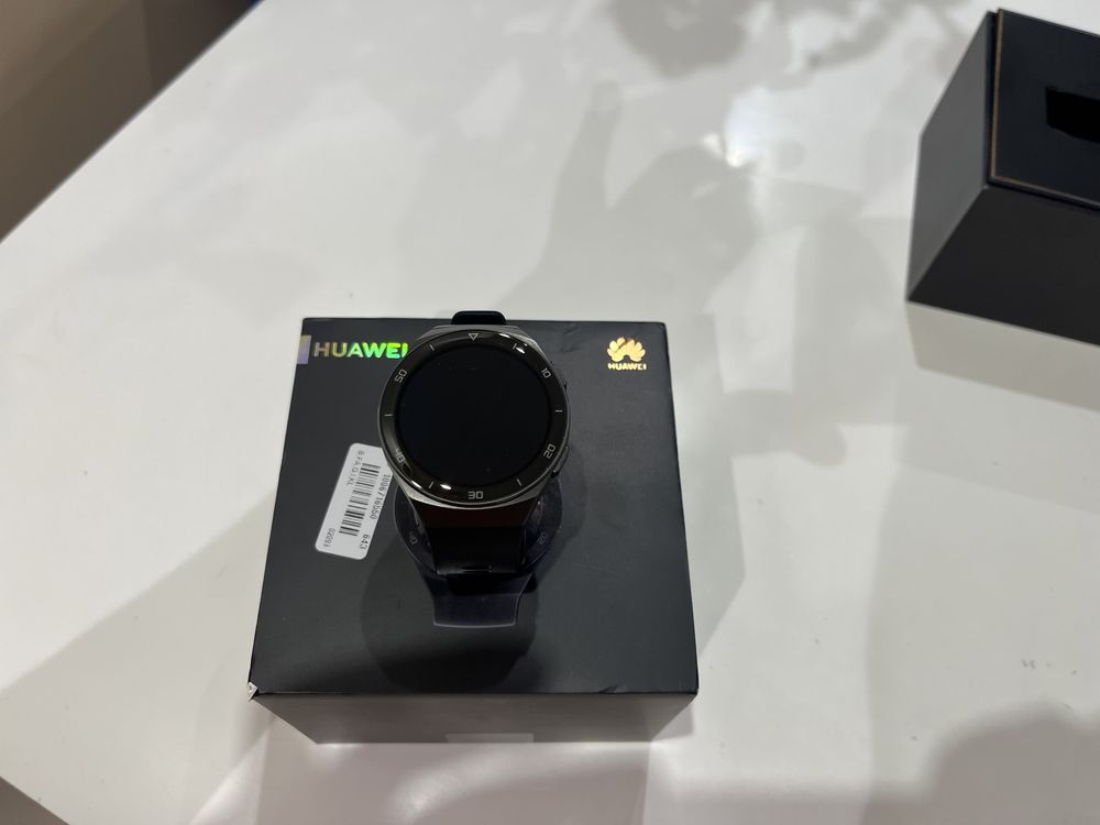 Smartwatch Huawei Watch GT 2e, stan b.dobry, mało używany