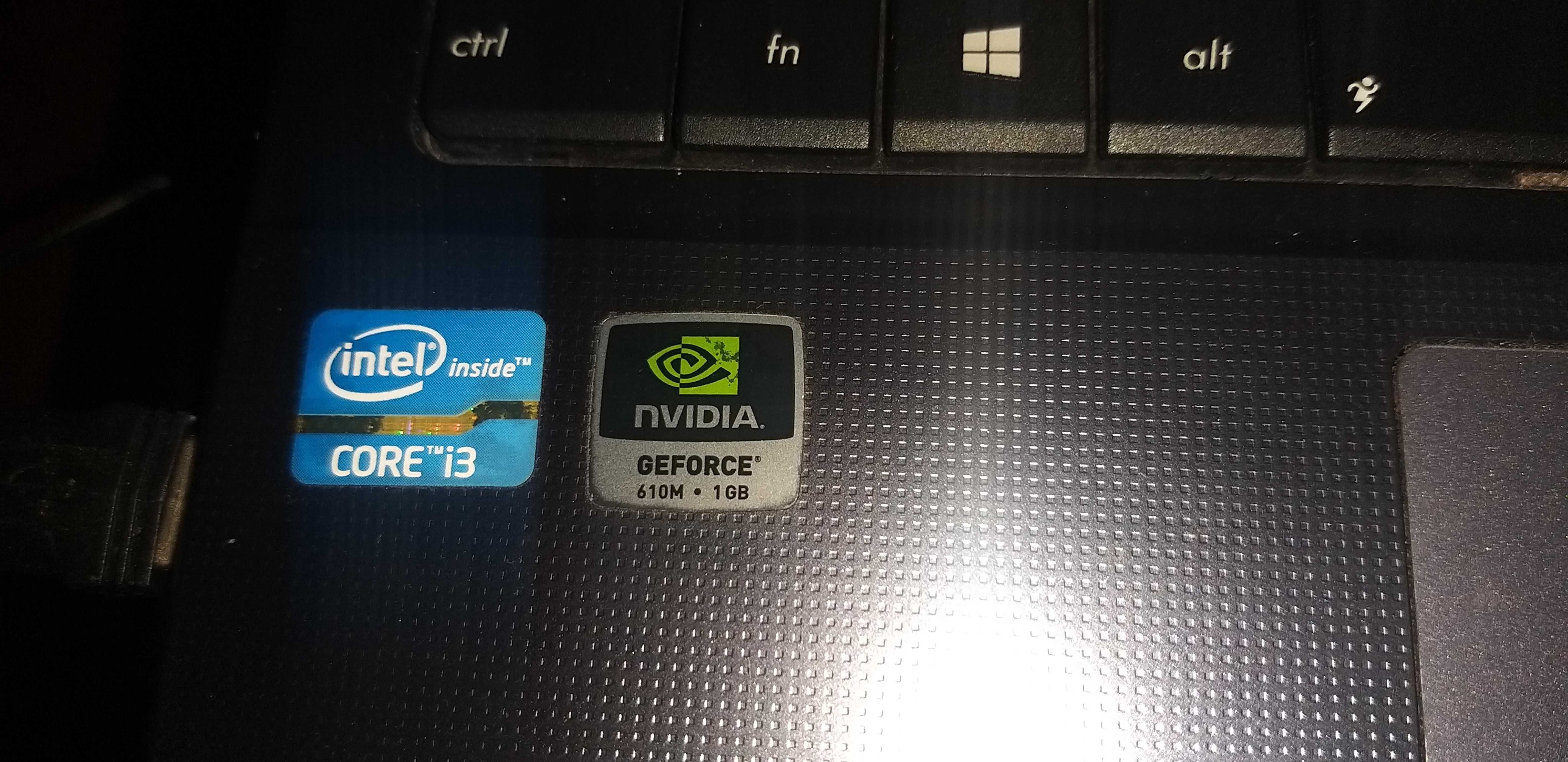 Vendo portatil Asus