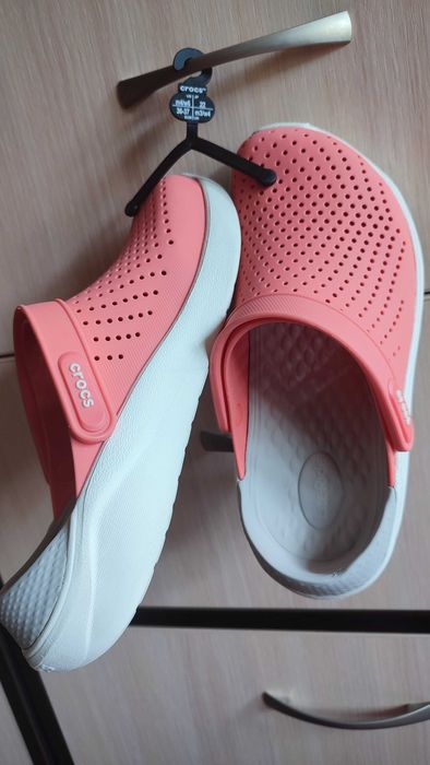 Crocs р.36-37 на стопу 23 см.