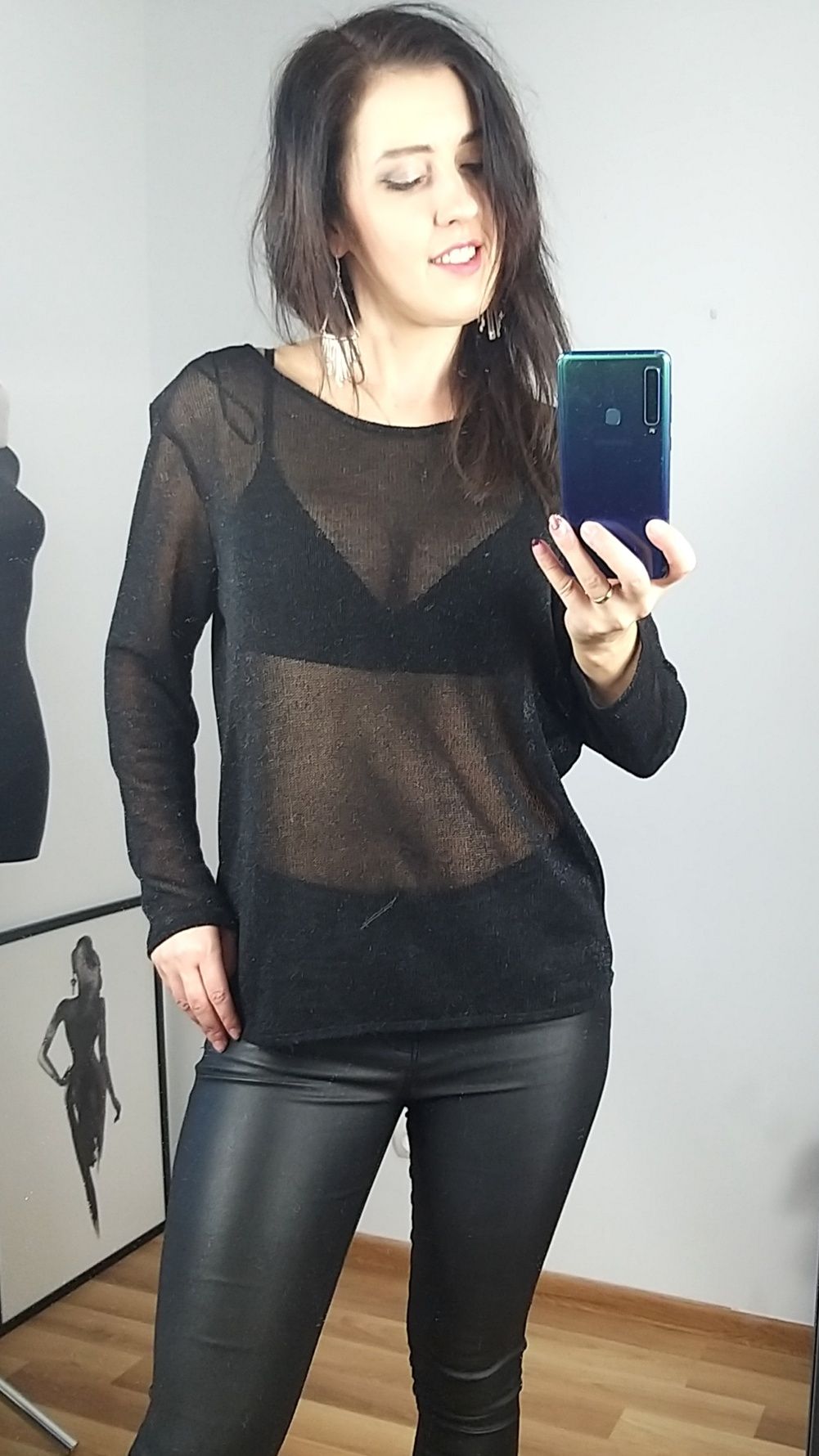 Sweterek ażurkowy r. M L oversize czarny