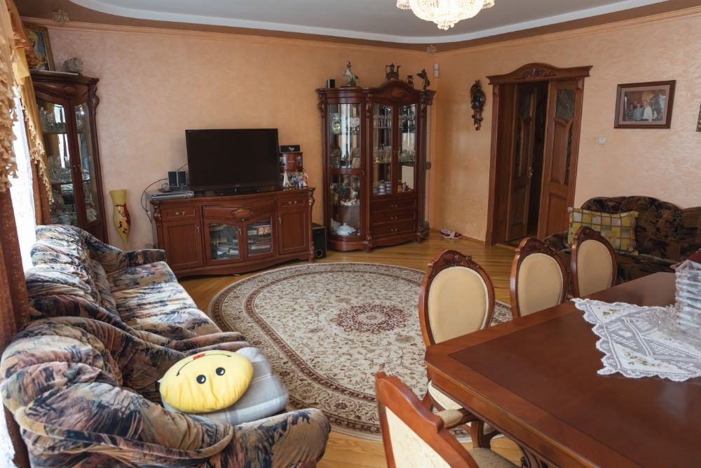 Продаж нерухомості будинку Борислав Львівська обл від власника Карпати