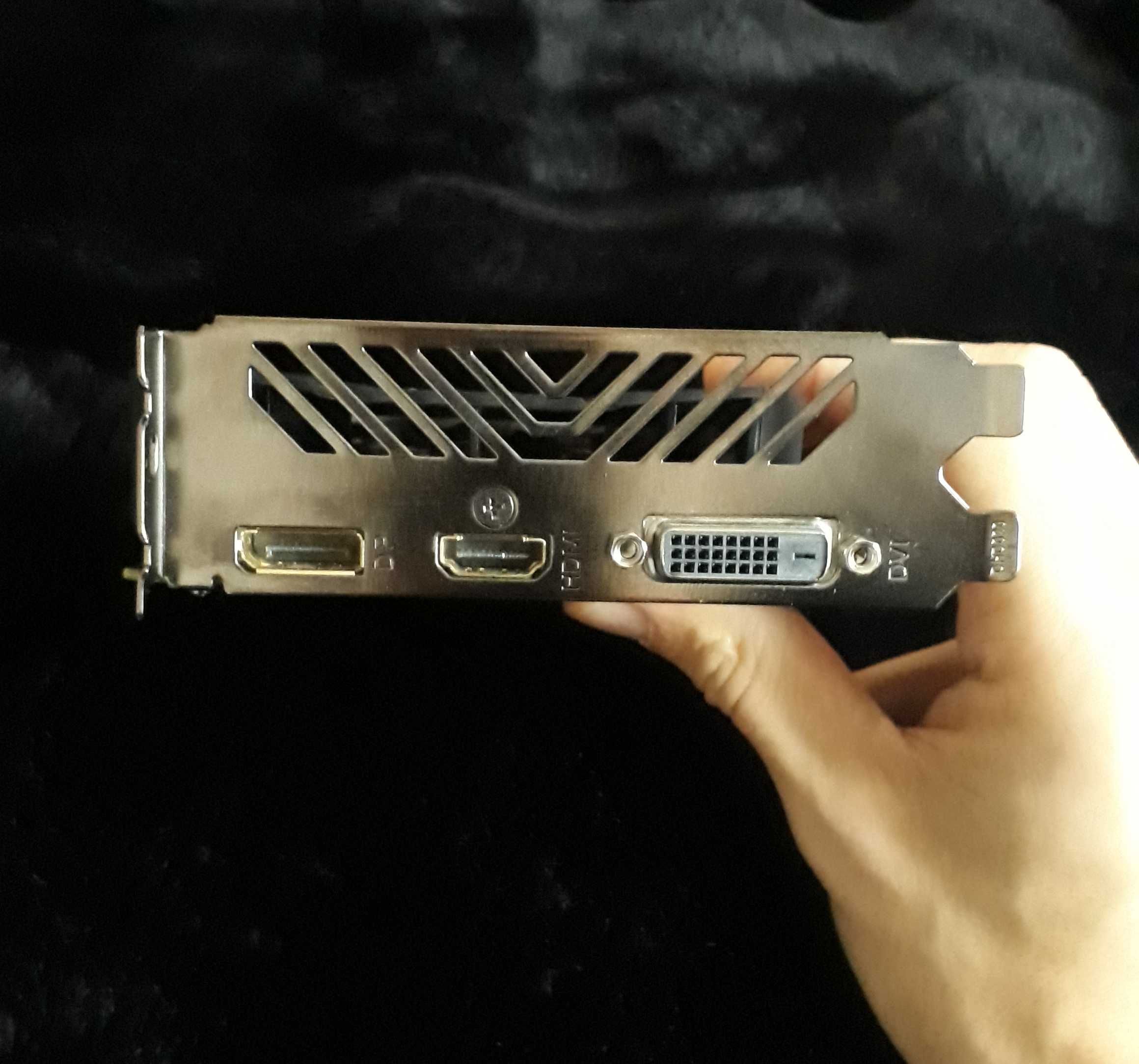Gigabyte GTX 1050 OC - 2GB