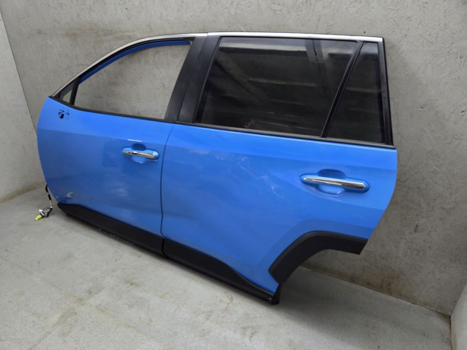 Двері ліві 8w9 Toyota Rav4 XA50 розборка hybrid xle le limited 2018 -