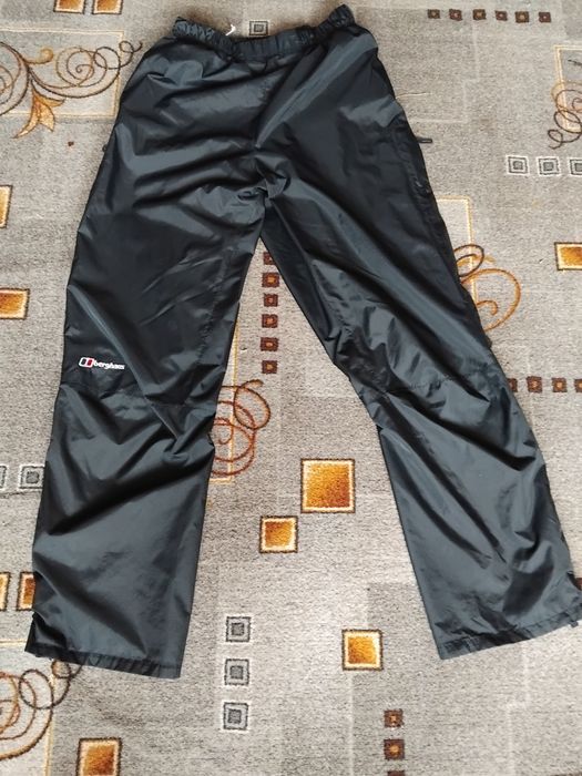 Нейлонові штани berghaus розмір М