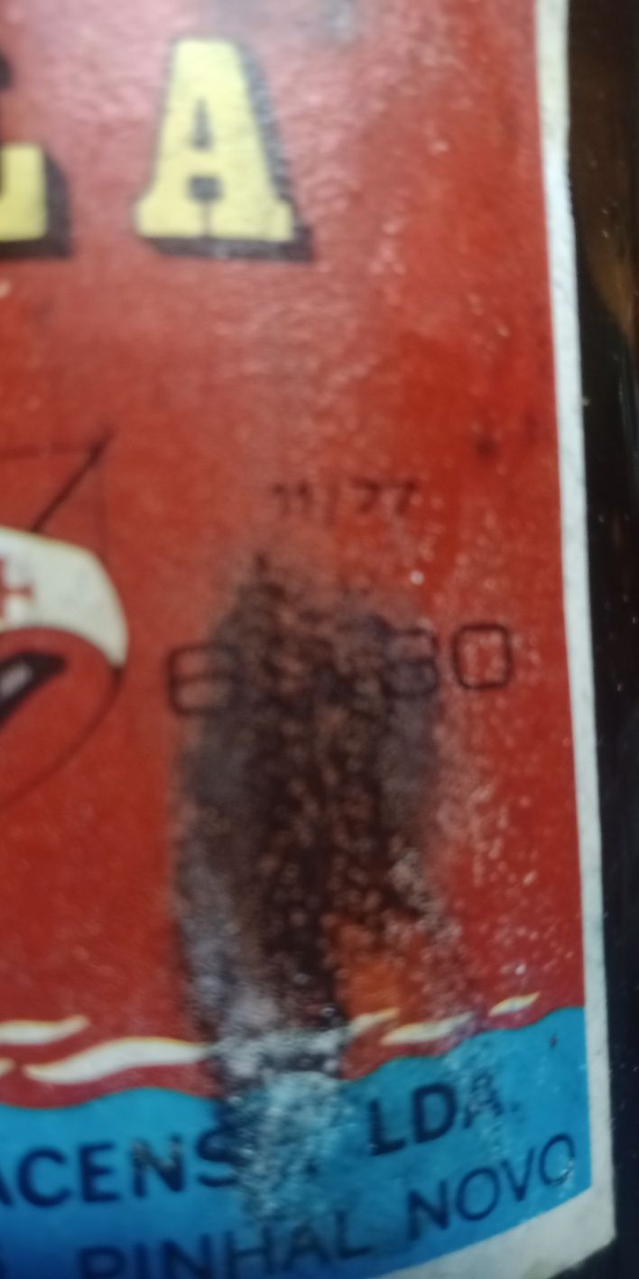 Garrafa antiga com azeite de 1977