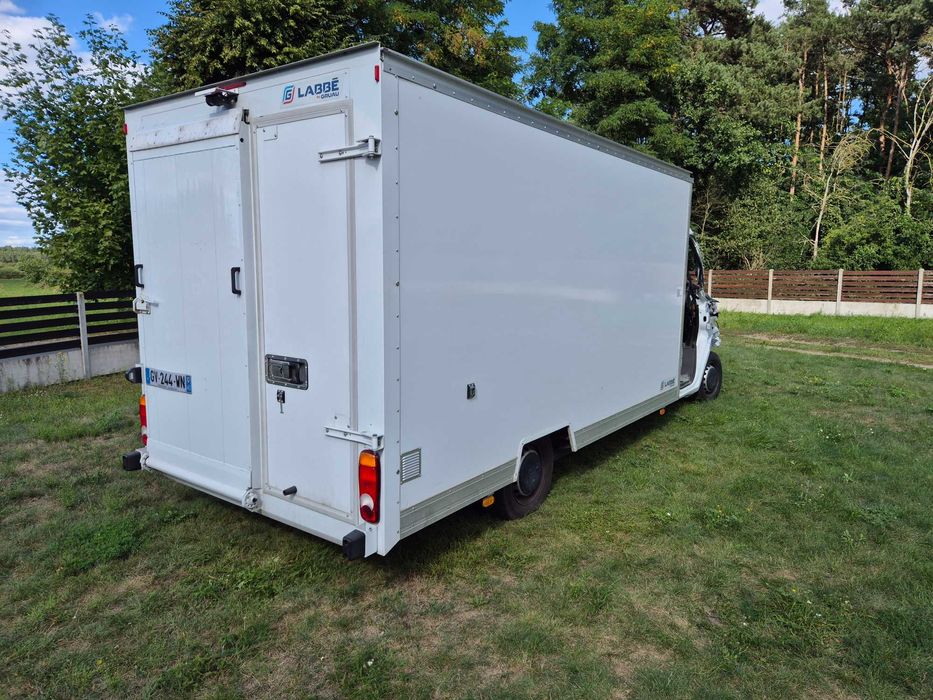 Renault Master jak koniowoz