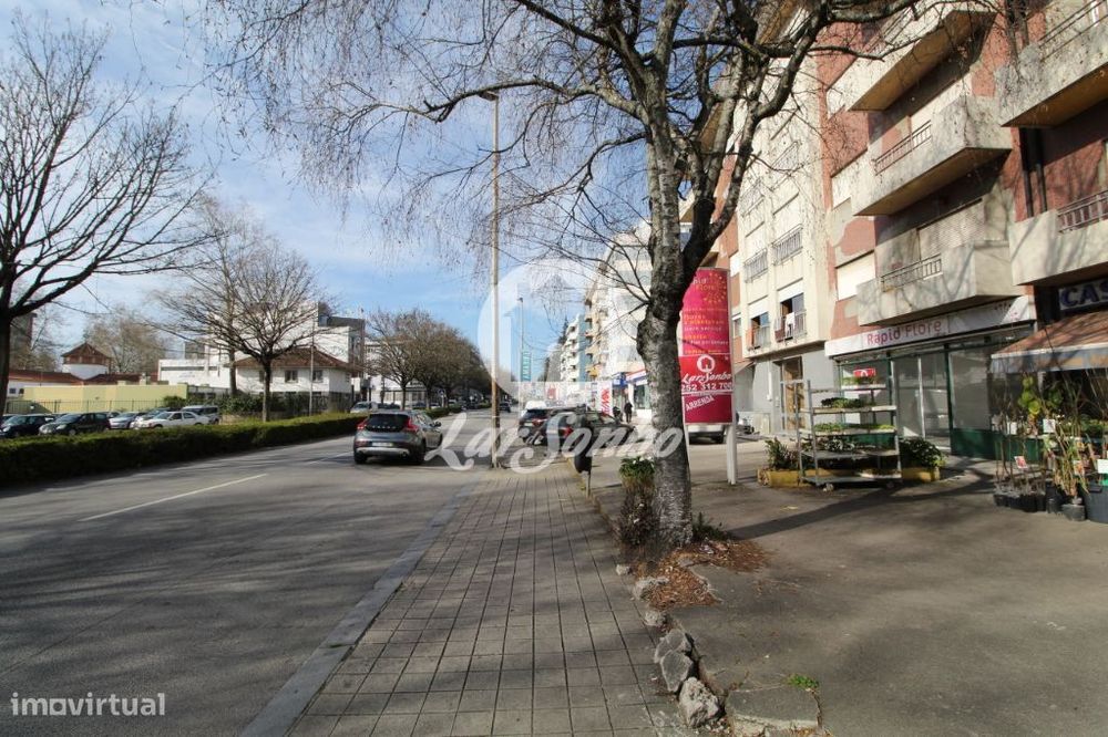 Loja com 163 m2 para qualquer ramo