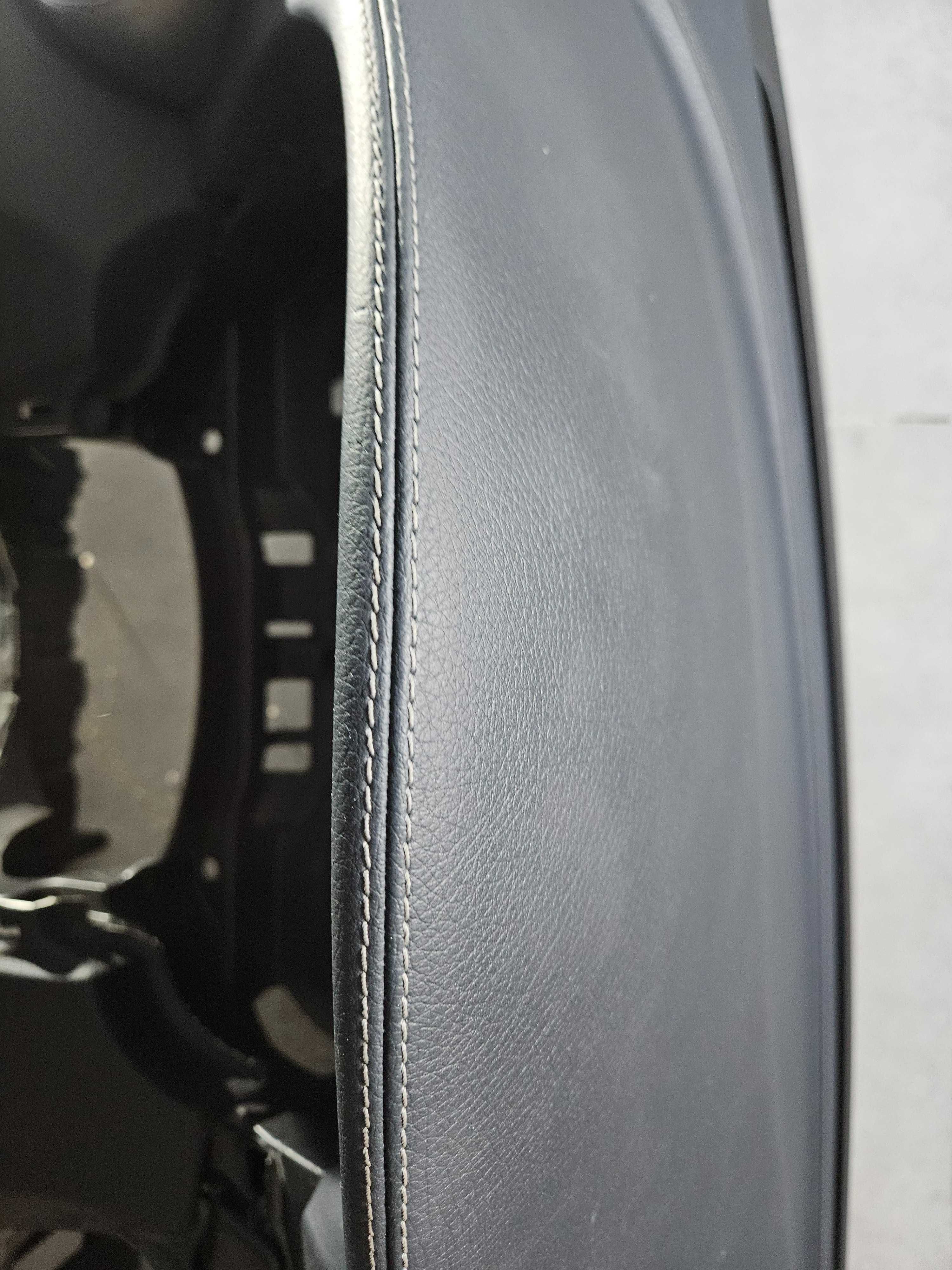 Deska rozdzielcza do mercedesa C Klasa W205 skóra, oryginał