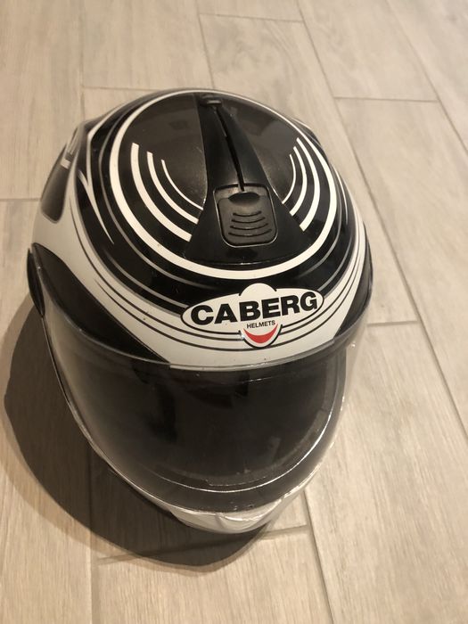 Продам мотошолом Caberg