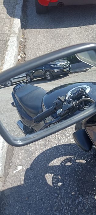 Kawasaki GPZ 500S (Mota do filme "Top Gun")