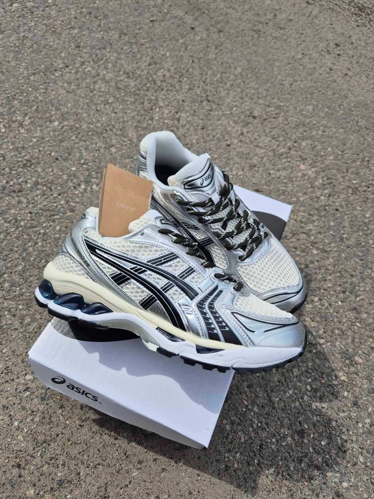 Чоловічі кросівки Asics Gel Kayano 14