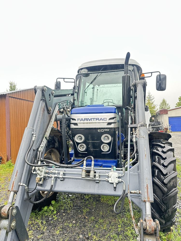Ciągnik roliczny FARMTRAC 6060 Haritage 4x4 z turem