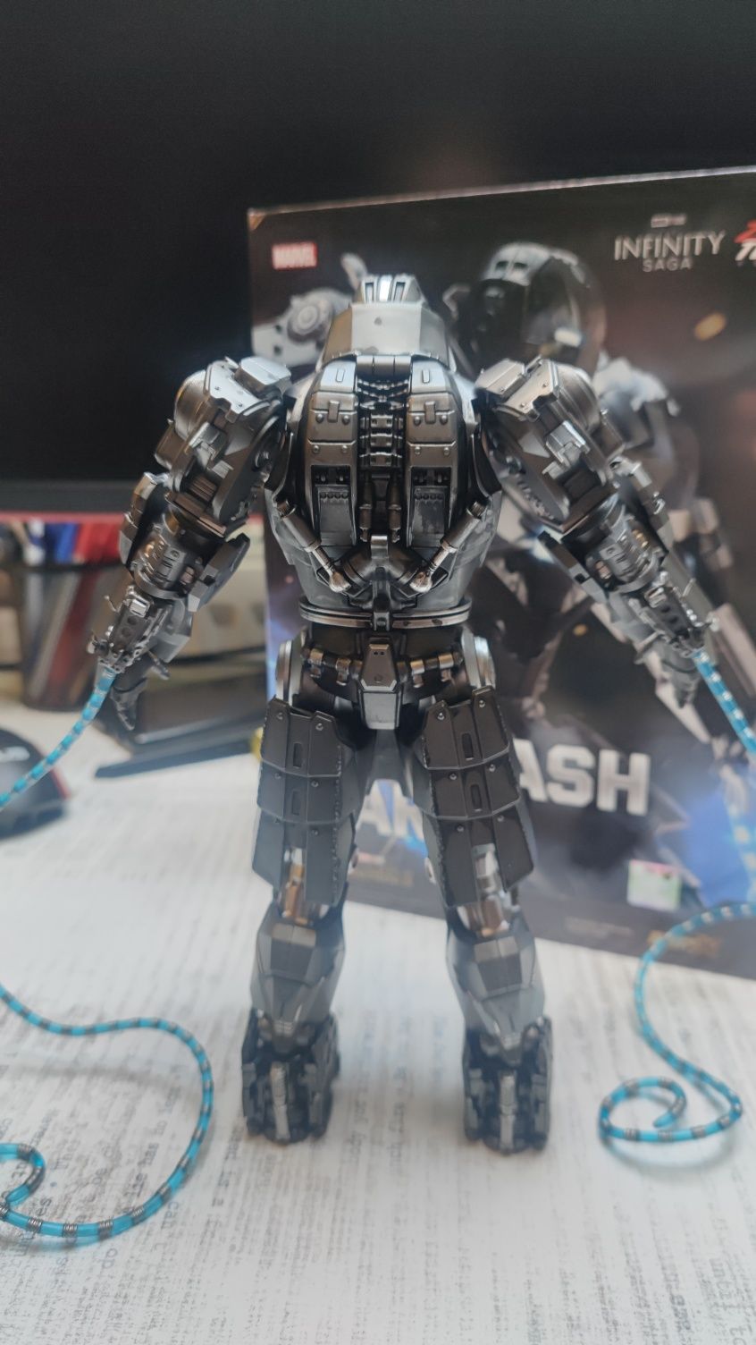 Figurka Iron Man Whiplash