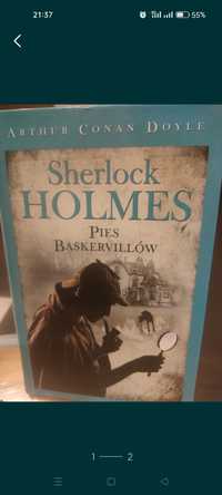 Książka Sherlock Holmes pt Pies Baskervilów